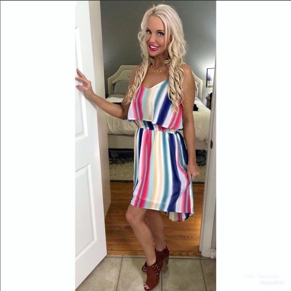 🌈LAST 1! Lined Adjustable Hi Lo Smocked Dress! - Picture 2 of 3